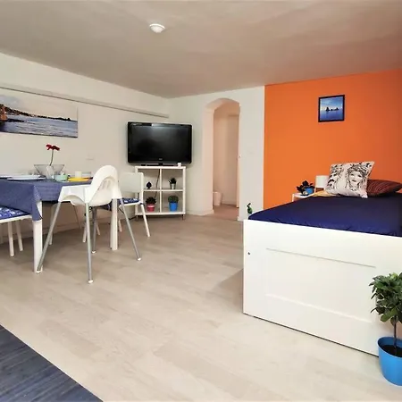 Mezzanine - 1 Min To Via Etnea Appartement *
